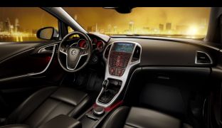 Opel Astra: хэтчбек